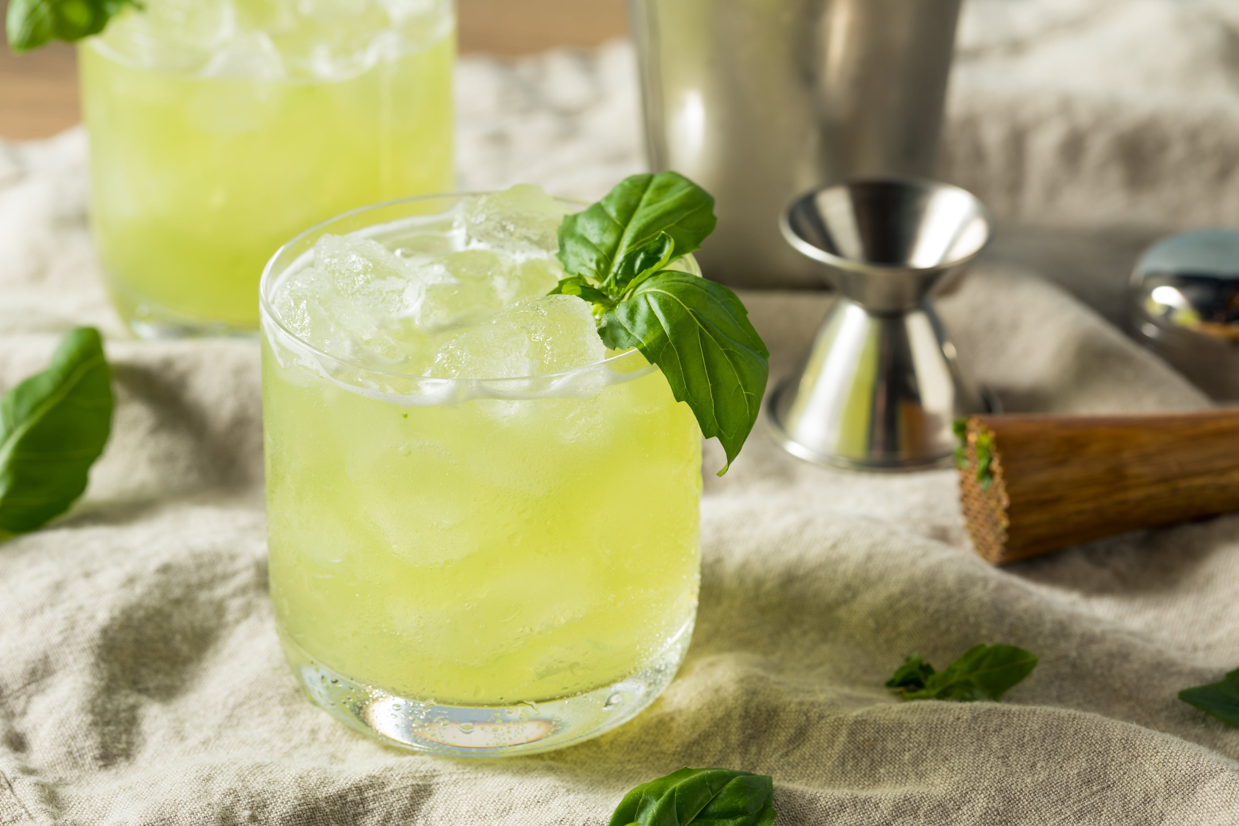 Classic Gin Basil Smash Cocktail Recipe – Liquor Loot