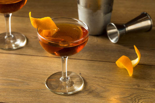 How to Make a Classic Martinez Cocktail